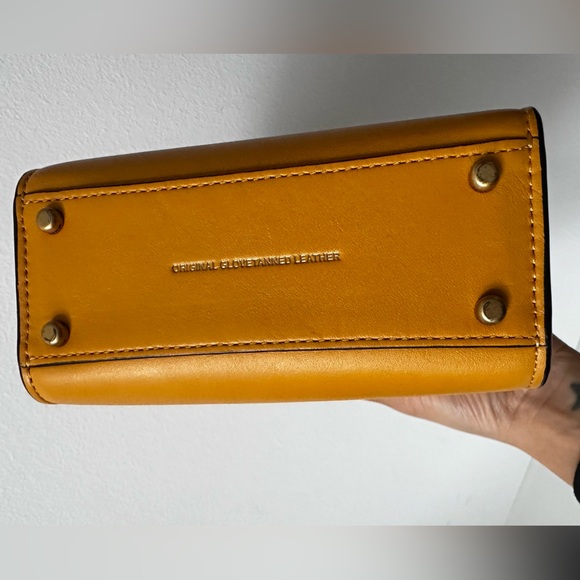 Coach Mini Cashin Tote - Picture 8 of 9